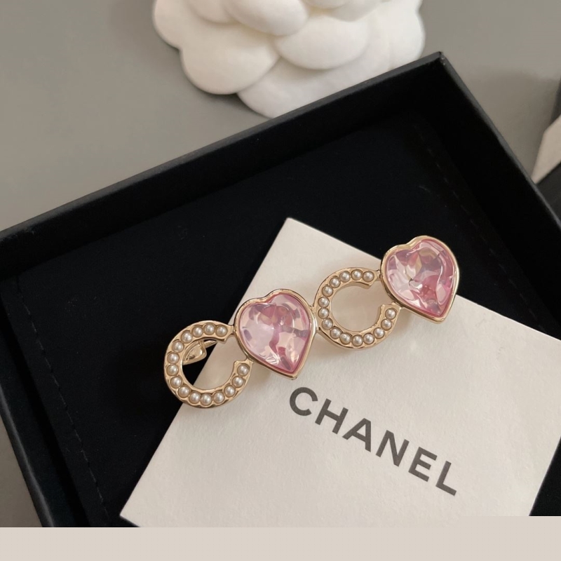 Ch*el brooches